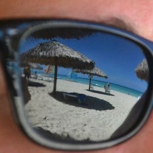 Meet your Posher, Dmitri